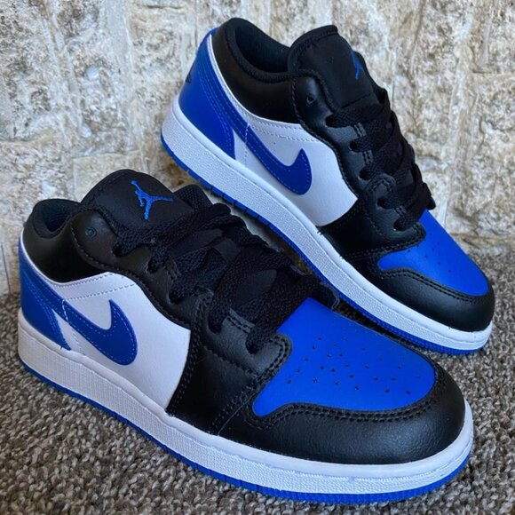 NIKE Air Jordan 1 Low (Size: 4Y /BigKids) *NWT* - Picture 9 of 12